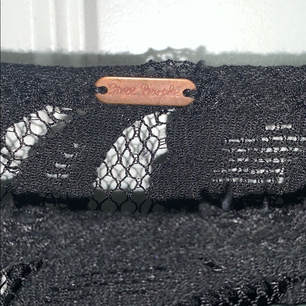 FREE PEOPLE Black Lace Tunic With Embroidery, sz Medium - Picture 3 of 11